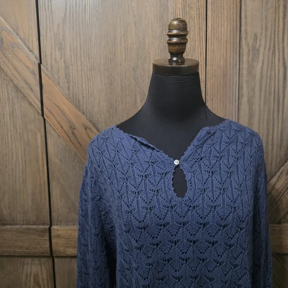 LAST CHANCE Sundance Crochet Pullover Sweater - Picture 2 of 4